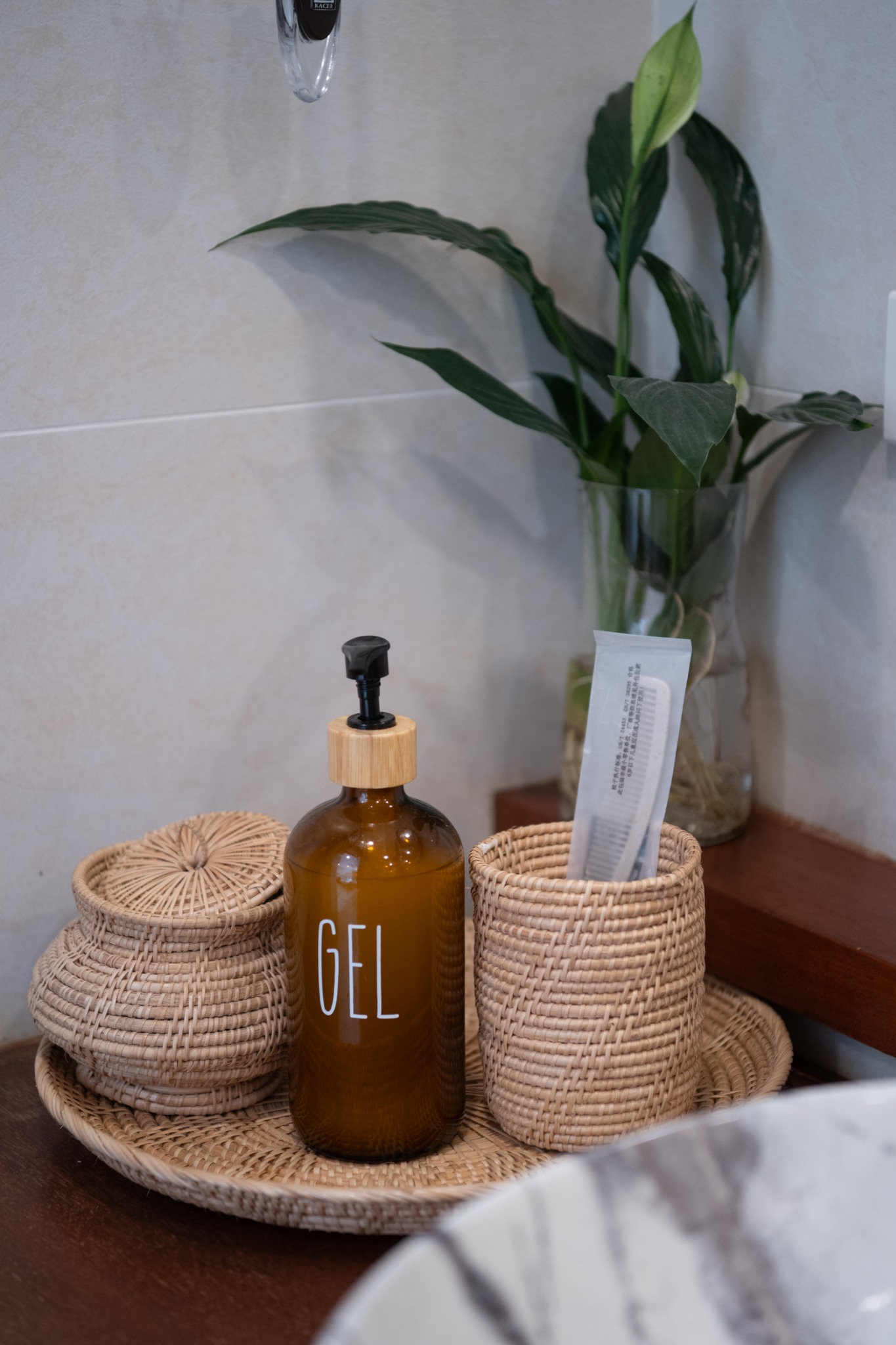Bathroom amenities in the Balcony Junior Suite